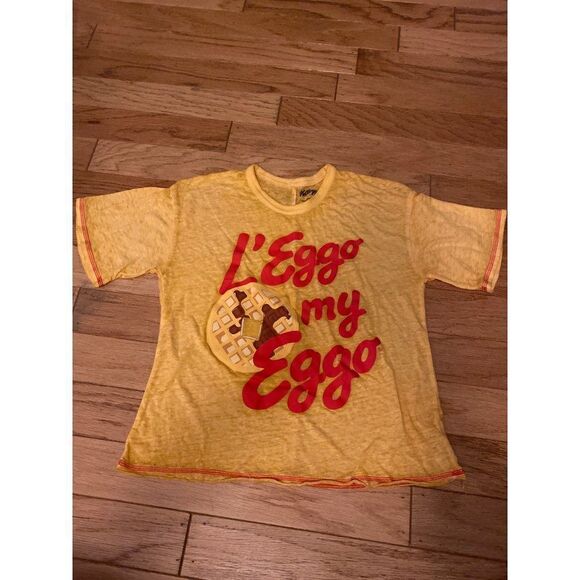 Kellogg's, women's yellow L'eggo my eggo graphic cropped short sleeve tee sz sm - Picture 1 of 9